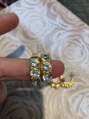 FRENCH KANDE HUGGIE EARRINGS